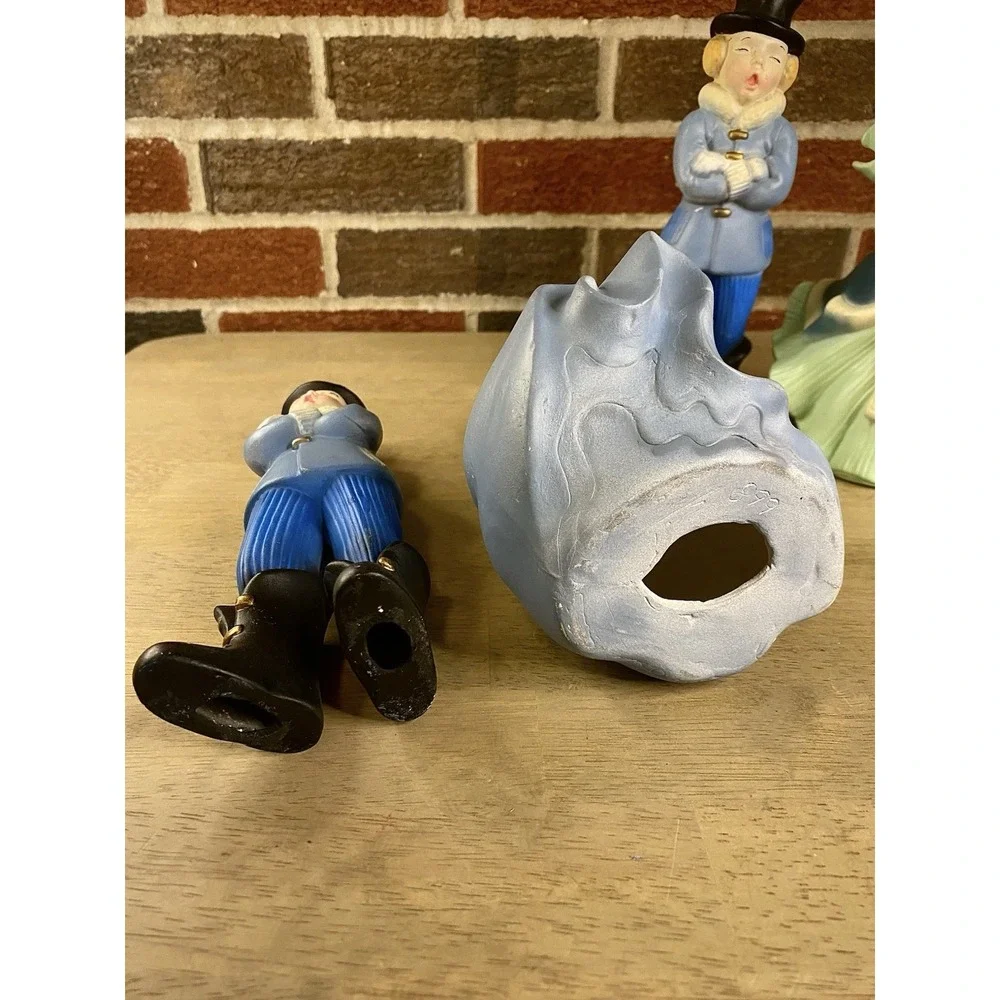 Vintage Ceramic Atlantic Mold Hand Painted Christmas Carolers Set 4 Holiday 9
